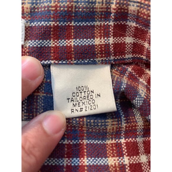 Savane Men's Plaid Button-Down Shirt‎ Size Medium Long Sleeve Blue/Red - Picture 7 of 8